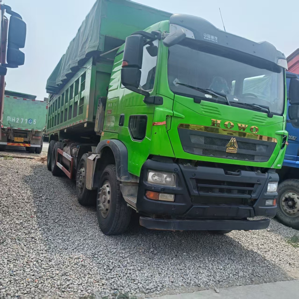 SINOTRUK HOWO - Tipper: picture 3 SINOTRUK HOWO - Tipper: picture 3