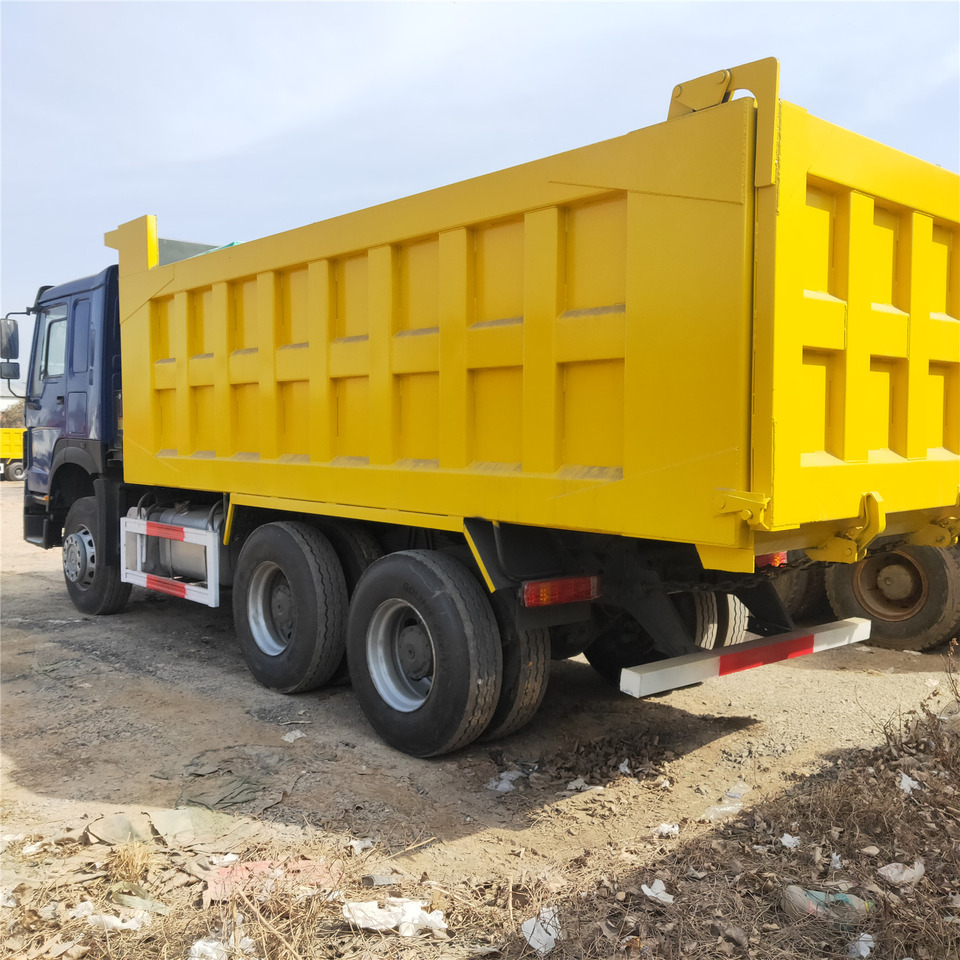 SINOTRUK HOWO - Tipper: picture 5 SINOTRUK HOWO - Tipper: picture 5