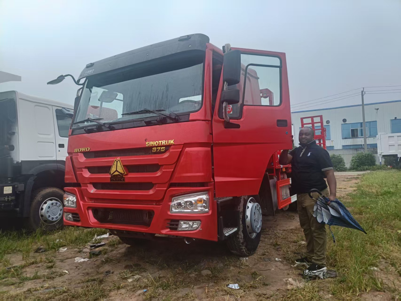 SINOTRUK HOWO - Tractor unit: picture 2 SINOTRUK HOWO - Tractor unit: picture 2
