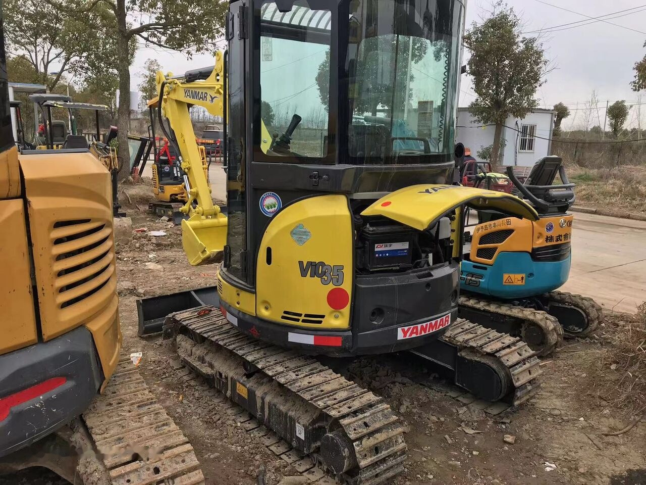 Yanmar VIO30 - Mini excavator: picture 3 Yanmar VIO30 - Mini excavator: picture 3