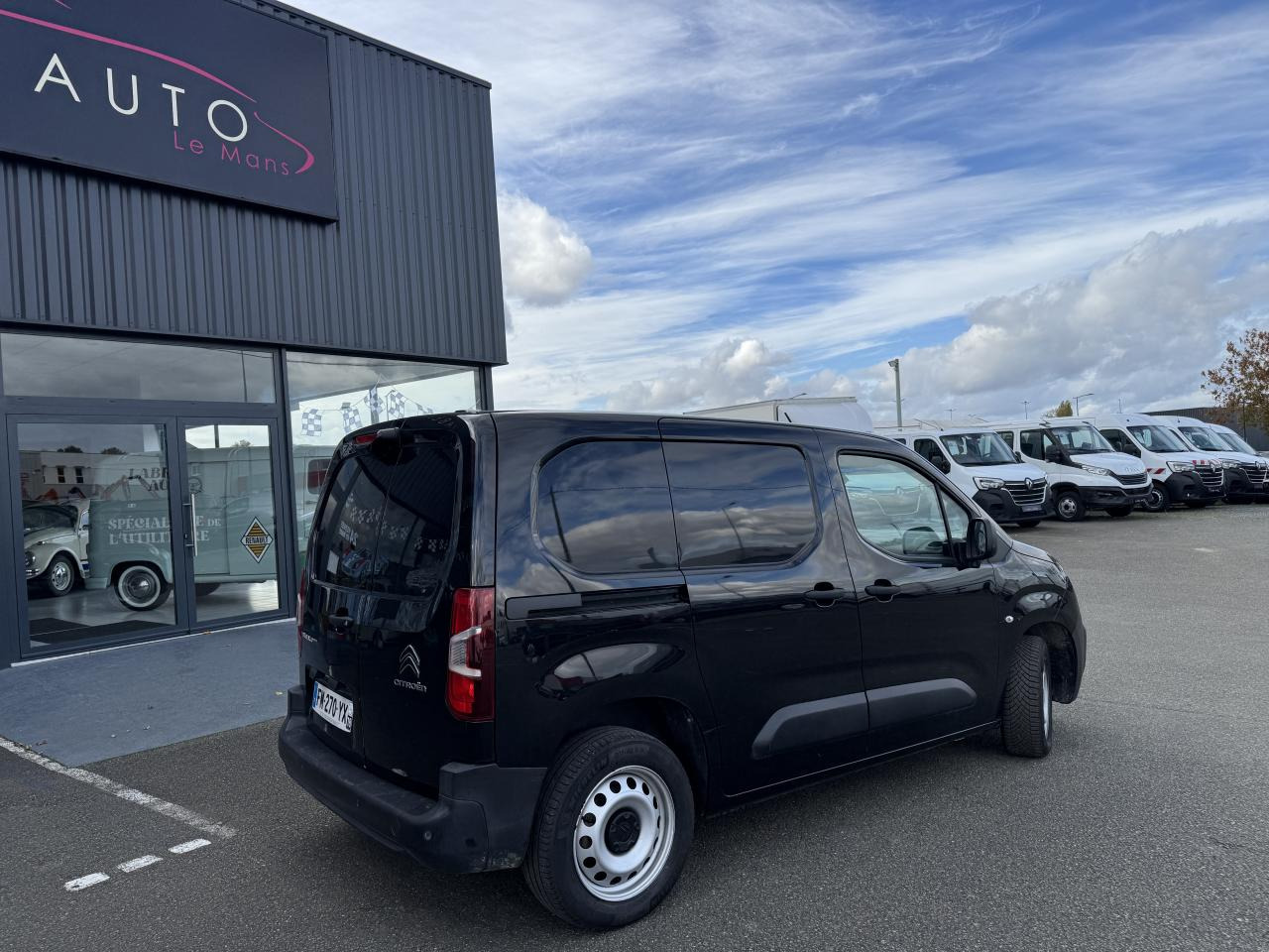 CITROEN Berlingo 1.5 BlueHDi S&S - 130 - BV EAT8 III FOURGON Fourgon M Driver 650 kg PHASE 1 - Panel van: picture 5 CITROEN Berlingo 1.5 BlueHDi S&S - 130 - BV EAT8 III FOURGON Fourgon M Driver 650 kg PHASE 1 - Panel van: picture 5