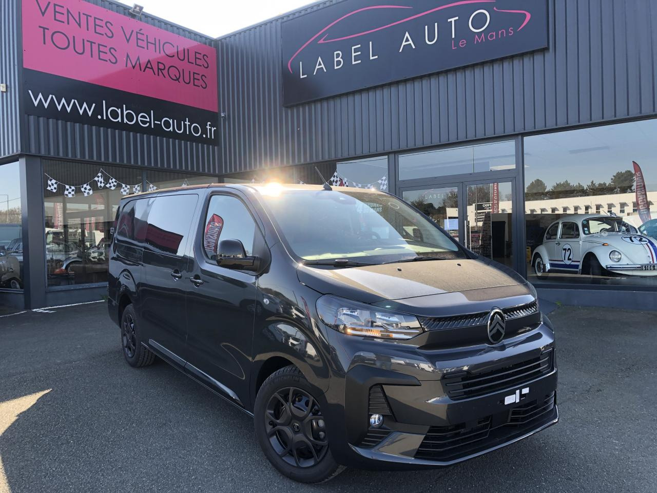CITROEN Jumpy M 2.0 BlueHDi - 180 S&S - BV EAT8 III CABINE APPROFONDIE Cabine approfondie Fixe PHASE 2 - Panel van: picture 1 CITROEN Jumpy M 2.0 BlueHDi - 180 S&S - BV EAT8 III CABINE APPROFONDIE Cabine approfondie Fixe PHASE 2 - Panel van: picture 1