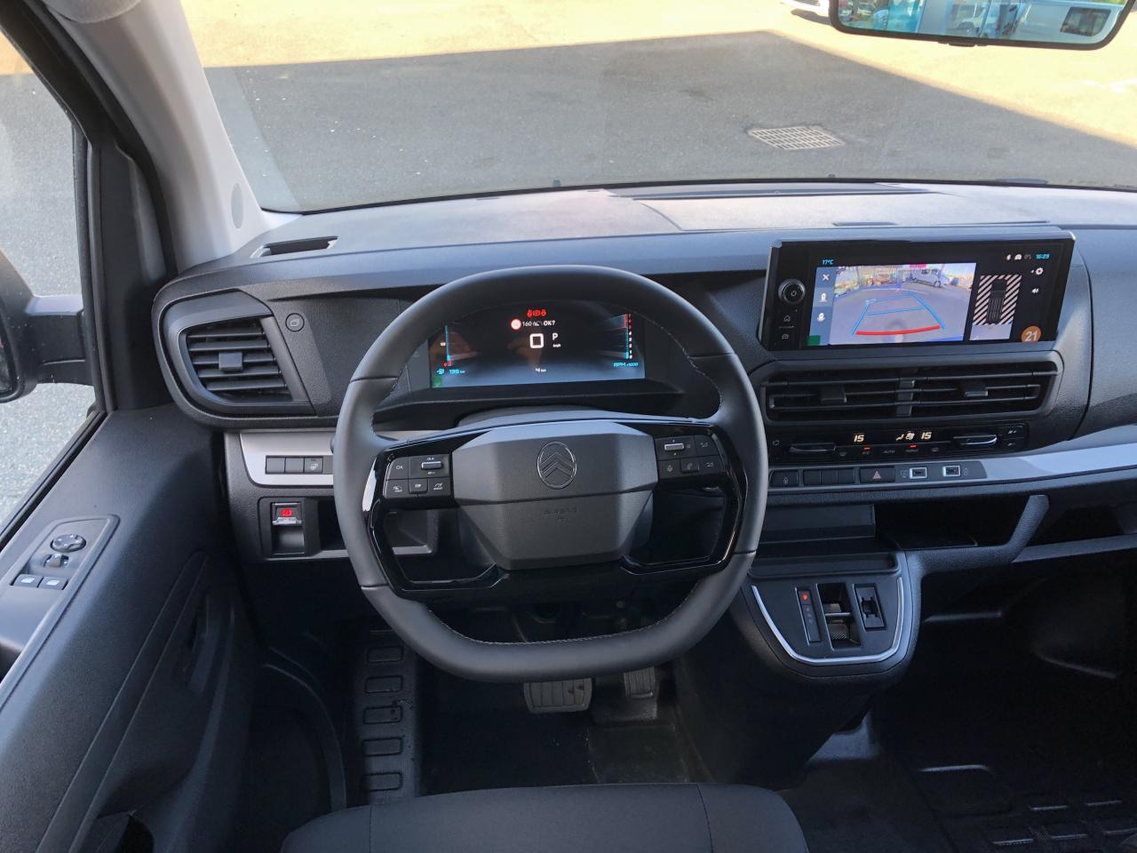 CITROEN Jumpy XL 2.0 BlueHDi - 180 S&S - BV EAT8 III CABINE APPROFONDIE Fixe PHASE 2 6 PLACES - Panel van: picture 5 CITROEN Jumpy XL 2.0 BlueHDi - 180 S&S - BV EAT8 III CABINE APPROFONDIE Fixe PHASE 2 6 PLACES - Panel van: picture 5