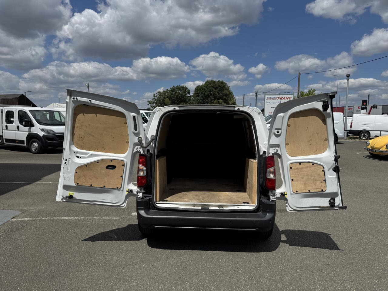 Citroen Berlingo M 650KG BLUEHDI 100 S&S DRIVER BVM5 - Panel van: picture 2 Citroen Berlingo M 650KG BLUEHDI 100 S&S DRIVER BVM5 - Panel van: picture 2