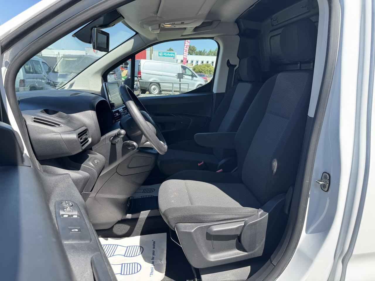 Citroen Berlingo M 650KG BLUEHDI 100 S&S DRIVER BVM5 - Panel van: picture 4 Citroen Berlingo M 650KG BLUEHDI 100 S&S DRIVER BVM5 - Panel van: picture 4