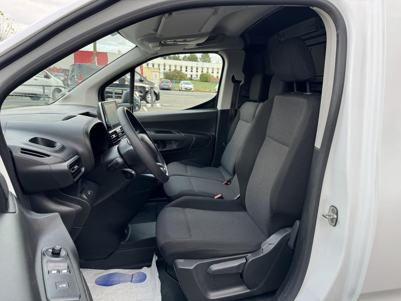 Citroen Berlingo M 650KG BLUEHDI 100 S&S DRIVER BVM5 - Panel van: picture 5 Citroen Berlingo M 650KG BLUEHDI 100 S&S DRIVER BVM5 - Panel van: picture 5