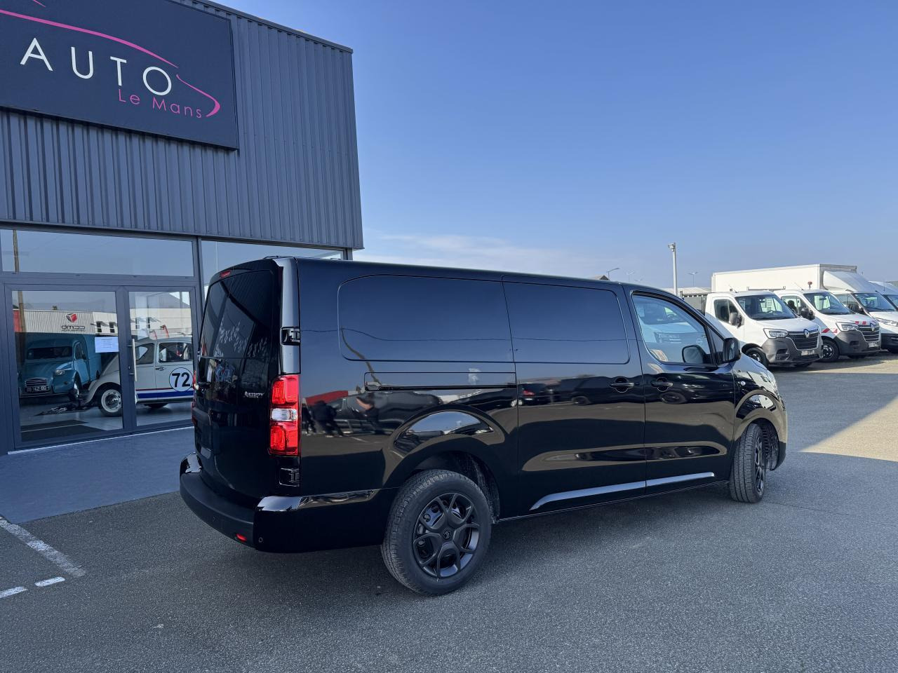 Citroen Jumpy 2 PLACES XL 2.0 BLUEHDI 180CH S&S PACK PREMIUM CONNECT EAT8 - Panel van: picture 5 Citroen Jumpy 2 PLACES XL 2.0 BLUEHDI 180CH S&S PACK PREMIUM CONNECT EAT8 - Panel van: picture 5