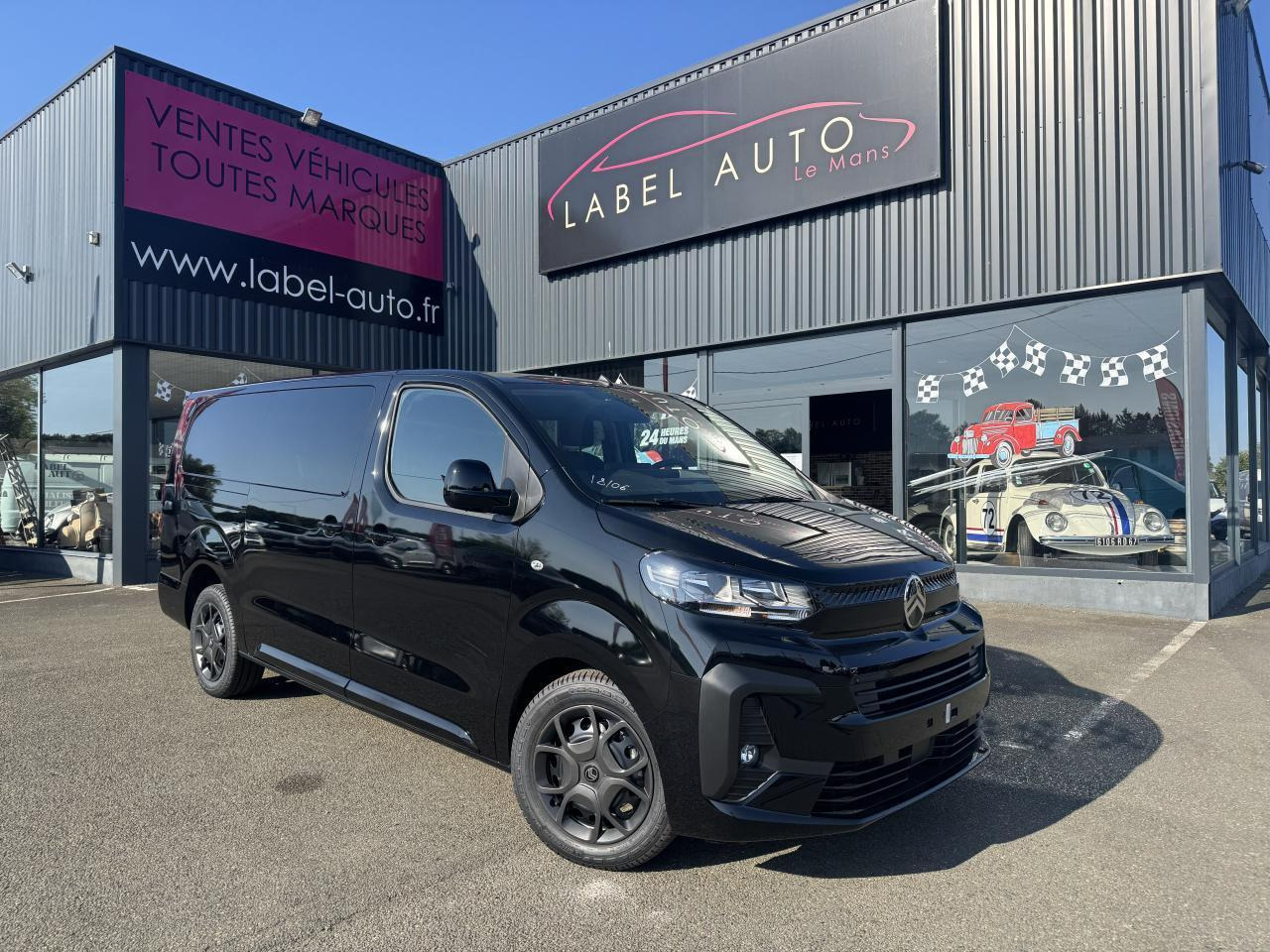 Citroen Jumpy XL 2.0 BLUEHDI 180CH S&S CABINE APPROFONDIE FIXE EAT8 5 PLACES - Panel van: picture 1 Citroen Jumpy XL 2.0 BLUEHDI 180CH S&S CABINE APPROFONDIE FIXE EAT8 5 PLACES - Panel van: picture 1