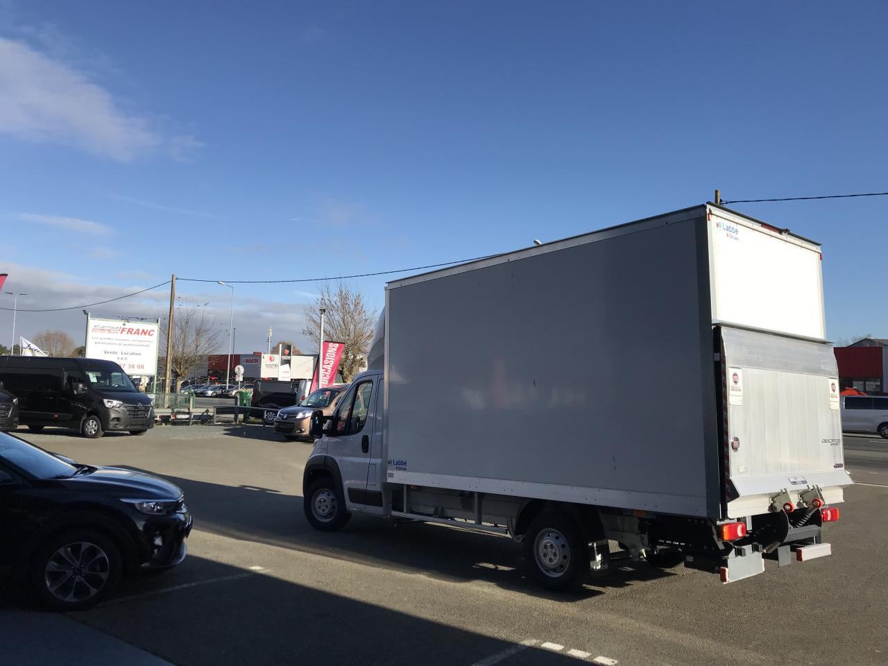 FIAT DUCATO 3T5 CAISSE + HAYON 2.3 MJT 140CH PRO LOUNGE - Box van: picture 5 FIAT DUCATO 3T5 CAISSE + HAYON 2.3 MJT 140CH PRO LOUNGE - Box van: picture 5