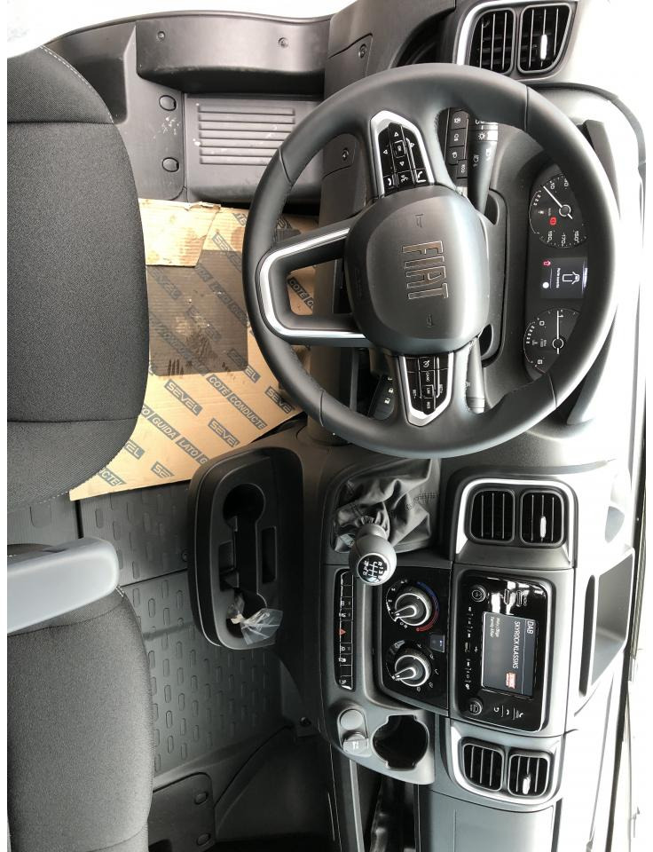 FIAT Ducato Maxi 3.5 XL 2.2 - 180 S&S III PLATEAU CABINE Plateau cabine Maxi 3.5 XL PHASE 4 - Flatbed van: picture 4 FIAT Ducato Maxi 3.5 XL 2.2 - 180 S&S III PLATEAU CABINE Plateau cabine Maxi 3.5 XL PHASE 4 - Flatbed van: picture 4