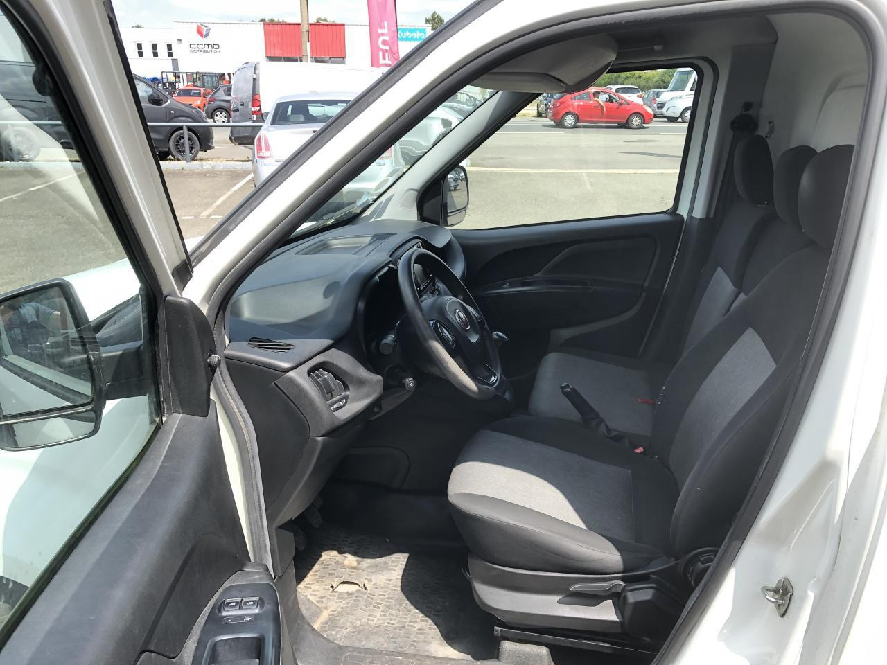 Fiat Doblo Cargo 1.3 MULTIJET 95CH PACK PROFESSIONAL TRIO E6 - Small van: picture 4 Fiat Doblo Cargo 1.3 MULTIJET 95CH PACK PROFESSIONAL TRIO E6 - Small van: picture 4