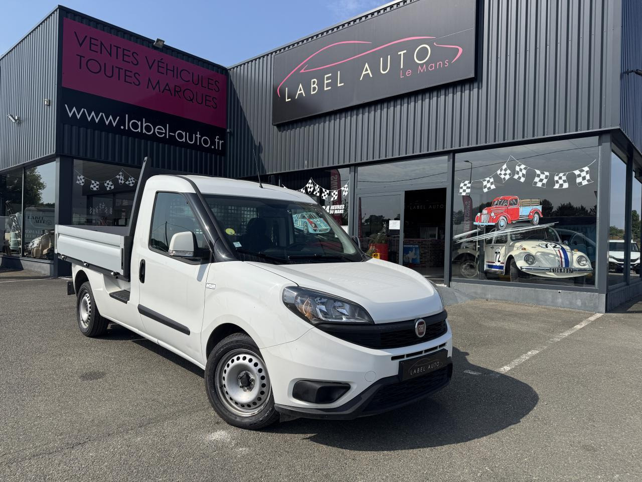 Fiat Doblo Cargo Cargo 1.6 Multijet 16V 105 ch WORK UP PLATEAU Pro Lounge - Flatbed van: picture 2 Fiat Doblo Cargo Cargo 1.6 Multijet 16V 105 ch WORK UP PLATEAU Pro Lounge - Flatbed van: picture 2