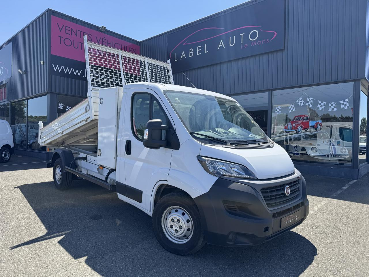 Fiat Ducato 3.5 MAXI L 2.3 MULTIJET 160CH BENNE ACIER PACK PRO NAV + COFFRE JPM - Tipper van: picture 2 Fiat Ducato 3.5 MAXI L 2.3 MULTIJET 160CH BENNE ACIER PACK PRO NAV + COFFRE JPM - Tipper van: picture 2