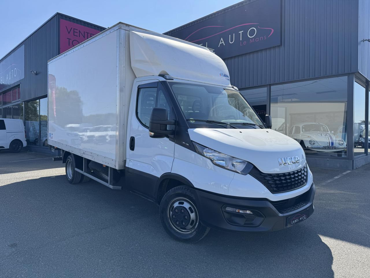 Iveco Daily 35 C 16 CAISSE HAYON 20M3 - Box van: picture 2 Iveco Daily 35 C 16 CAISSE HAYON 20M3 - Box van: picture 2
