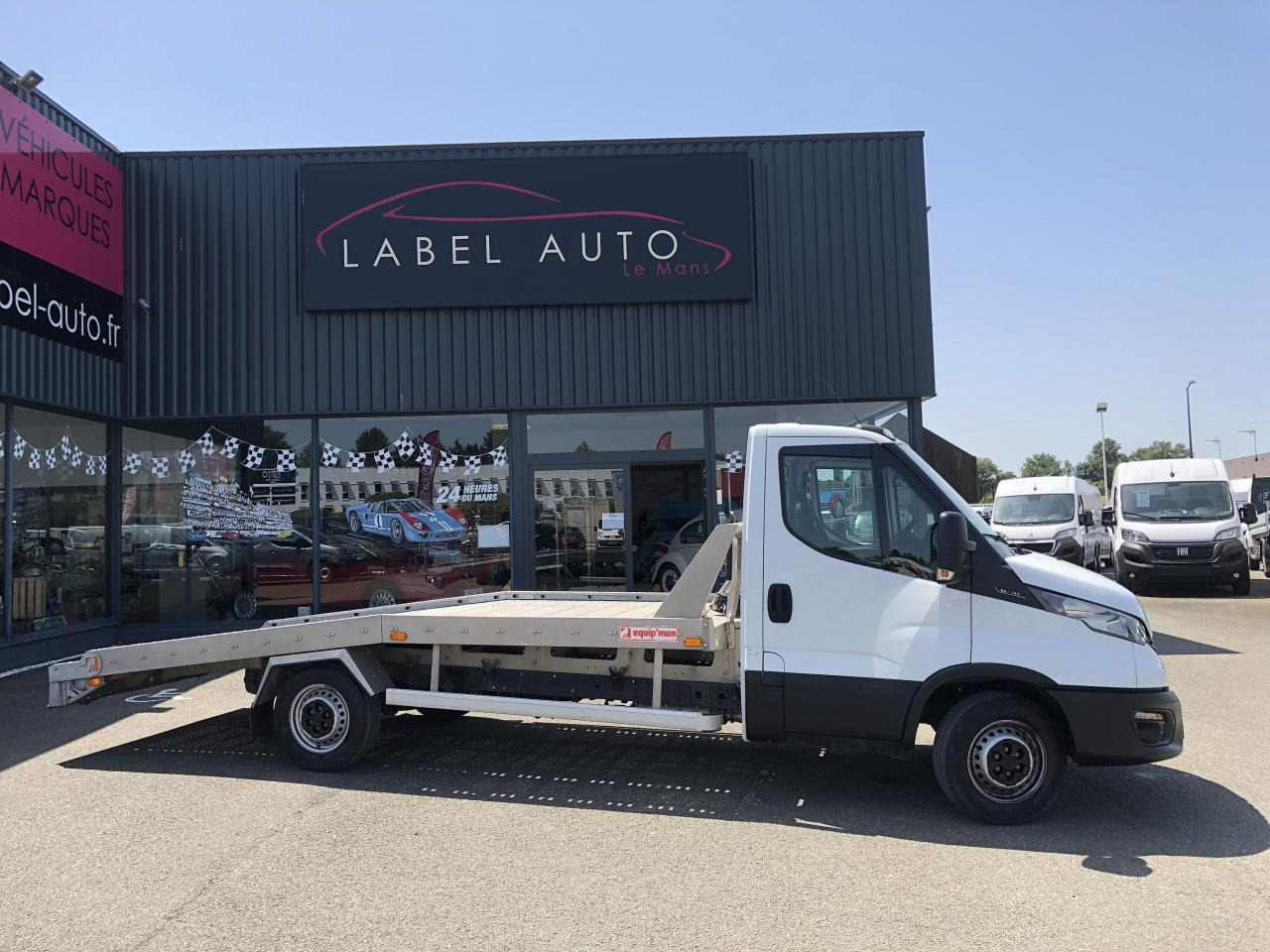 Iveco Daily IVECO PORTE VOITURE DEPANNEUSE 35 S 16 3L0 160 CH EMPATTEMENT 4100 PLATEAU FIX'ALU EQUIP'M - Autotransporter truck: picture 1 Iveco Daily IVECO PORTE VOITURE DEPANNEUSE 35 S 16 3L0 160 CH EMPATTEMENT 4100 PLATEAU FIX'ALU EQUIP'M - Autotransporter truck: picture 1