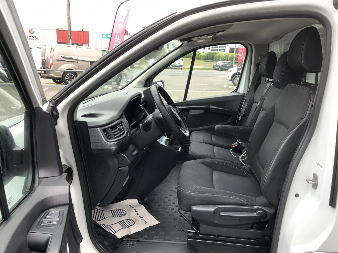 Nissan Primastar L1H1 2T8 2.0 DCI 150CH N-CONNECTA DCT GPS KIT BOIS - Panel van: picture 4 Nissan Primastar L1H1 2T8 2.0 DCI 150CH N-CONNECTA DCT GPS KIT BOIS - Panel van: picture 4