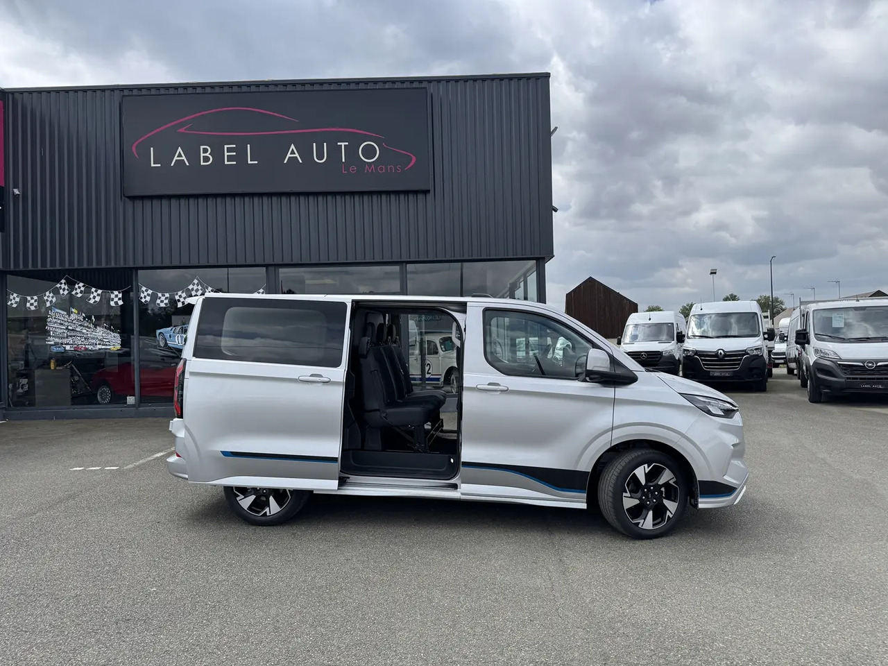 Ford Transit Custom 320 L1H1 2.0 ECOBLUE 170CH CABINE APPROFONDIE SPORT BVA8 - Other machinery: picture 1 Ford Transit Custom 320 L1H1 2.0 ECOBLUE 170CH CABINE APPROFONDIE SPORT BVA8 - Other machinery: picture 1