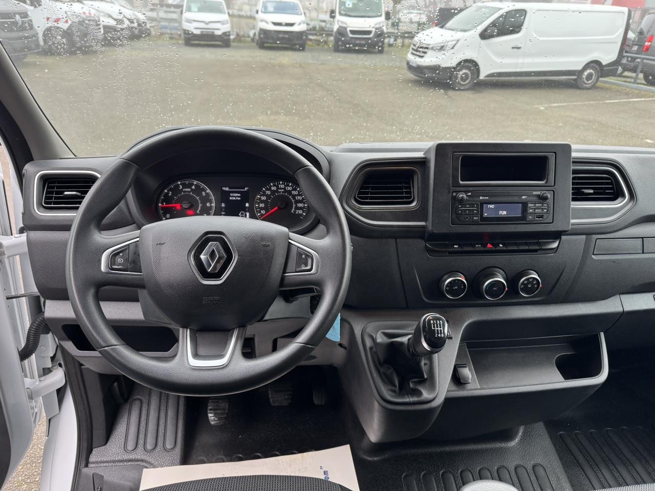 RENAULT MASTER 3T5 CAISSE 20M3 HAYON 2.3 DCI 145CH GRAND CONFORT - Other machinery: picture 5 RENAULT MASTER 3T5 CAISSE 20M3 HAYON 2.3 DCI 145CH GRAND CONFORT - Other machinery: picture 5