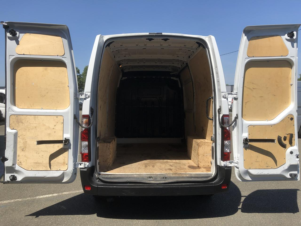 Renault Master F3300 L2H2 2.3 BLUE DCI 135CH CONFORT EURO6 - Other machinery: picture 2 Renault Master F3300 L2H2 2.3 BLUE DCI 135CH CONFORT EURO6 - Other machinery: picture 2