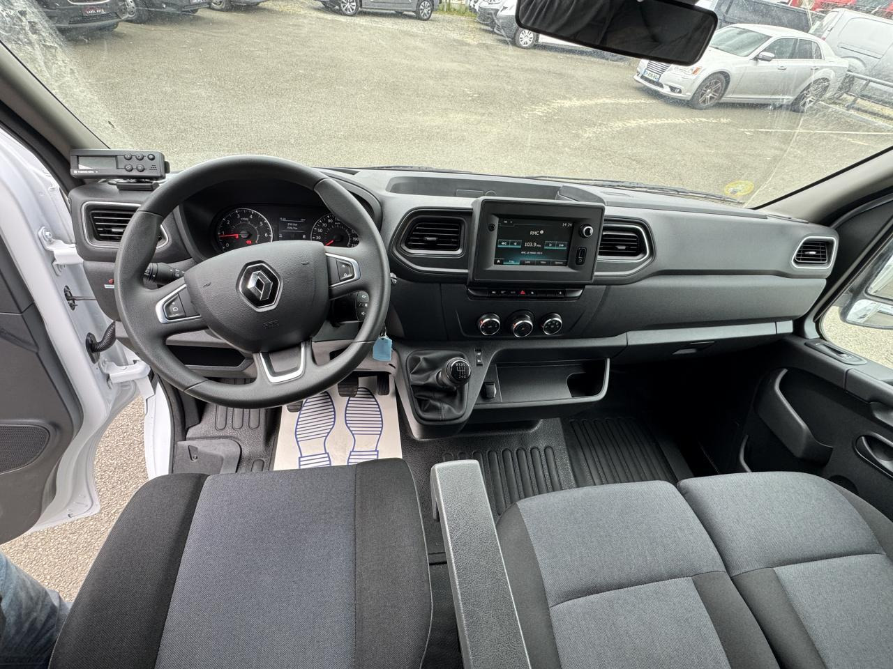 Renault Master FRIGORIFIQUE RJ3500 L3 2.3 BLUE DCI 165CH CAISSE 12M3 - Other machinery: picture 3 Renault Master FRIGORIFIQUE RJ3500 L3 2.3 BLUE DCI 165CH CAISSE 12M3 - Other machinery: picture 3