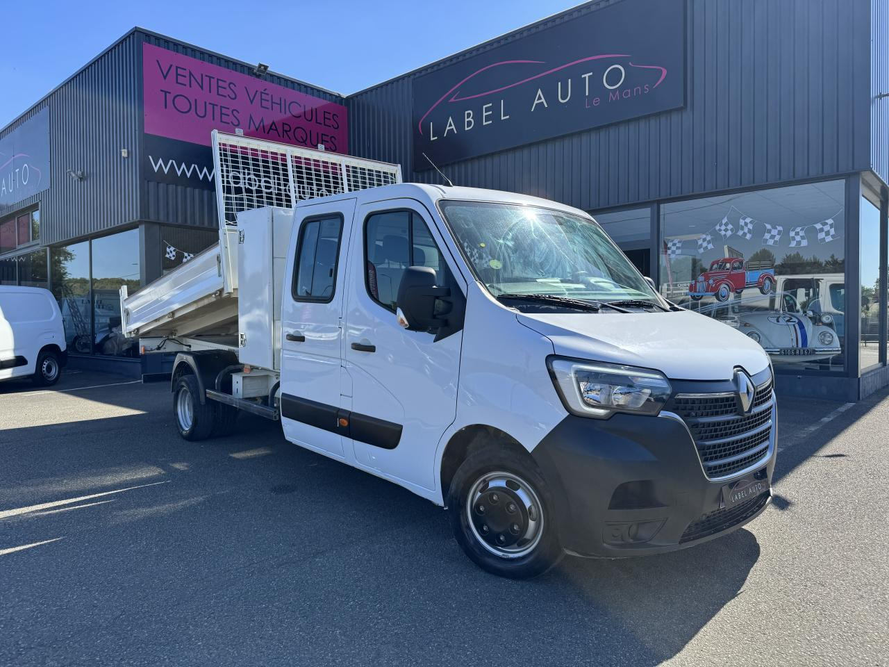 Renault Master RENAULT 3T5 BENNE + COFFRE RJ DOUBLE CABINE 6 PL 2.3 DCI 130 CH CONFORT + GPS + REGUL + CLIM - Other machinery: picture 2 Renault Master RENAULT 3T5 BENNE + COFFRE RJ DOUBLE CABINE 6 PL 2.3 DCI 130 CH CONFORT + GPS + REGUL + CLIM - Other machinery: picture 2