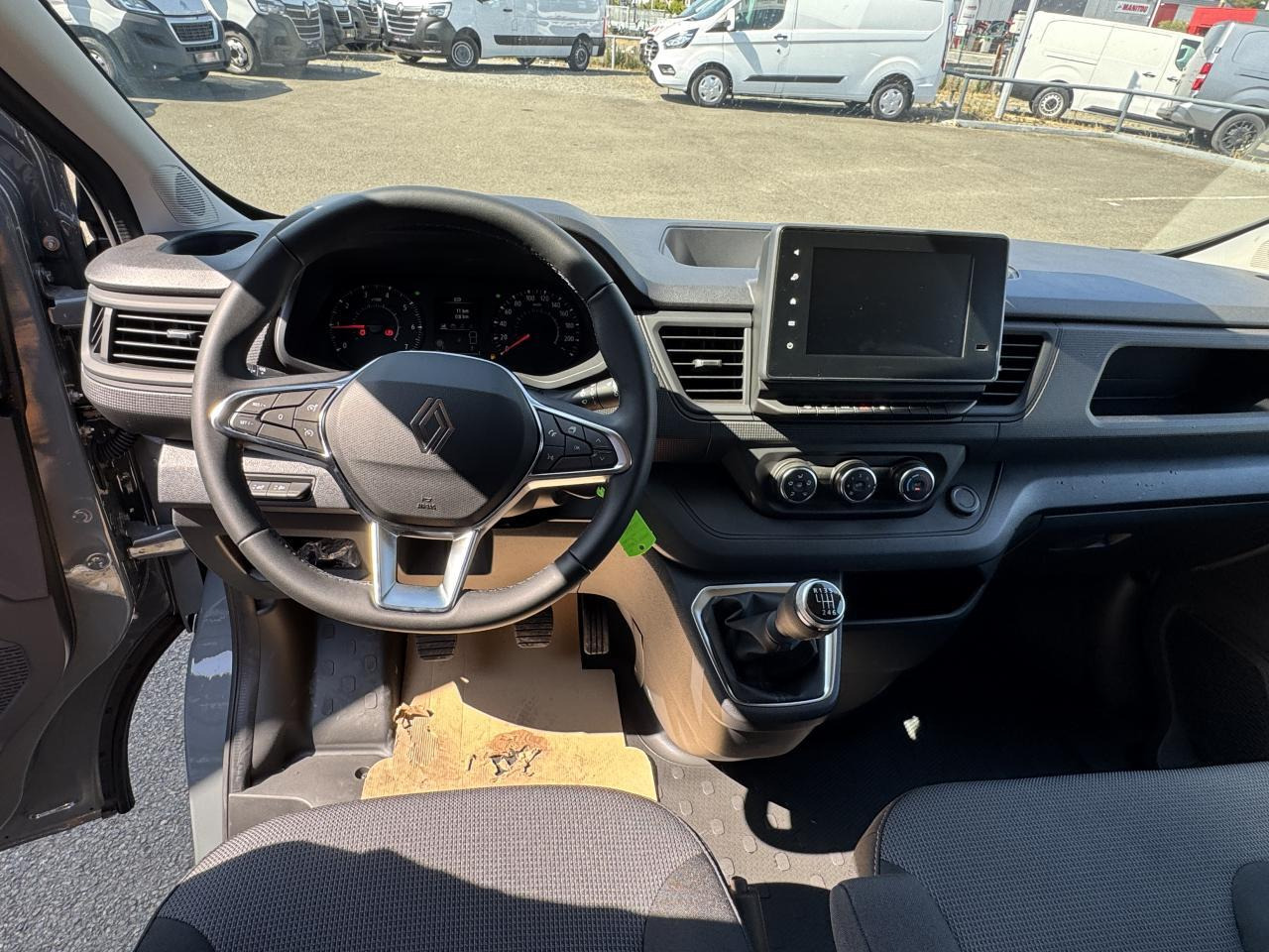Renault Trafic L2H1 3T 2.0 BLUE DCI 170CH ADVANCE CARPLAY CAM - Other machinery: picture 3 Renault Trafic L2H1 3T 2.0 BLUE DCI 170CH ADVANCE CARPLAY CAM - Other machinery: picture 3