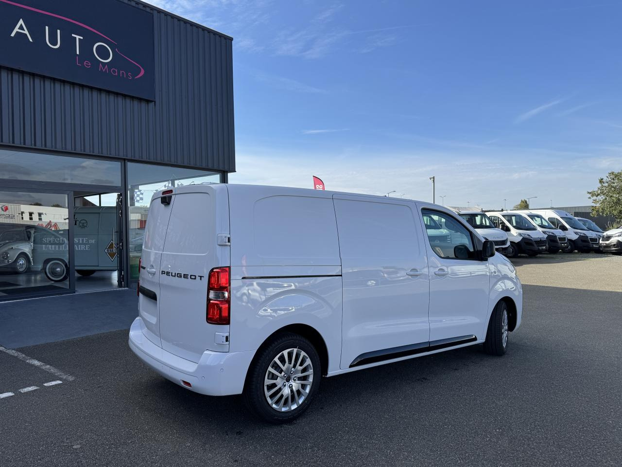 New Panel van PEUGEOT Expert M 2.0 BlueHDi - 145 S&S - BV EAT8  III FOURGON Fourgon PHASE 2: picture 6