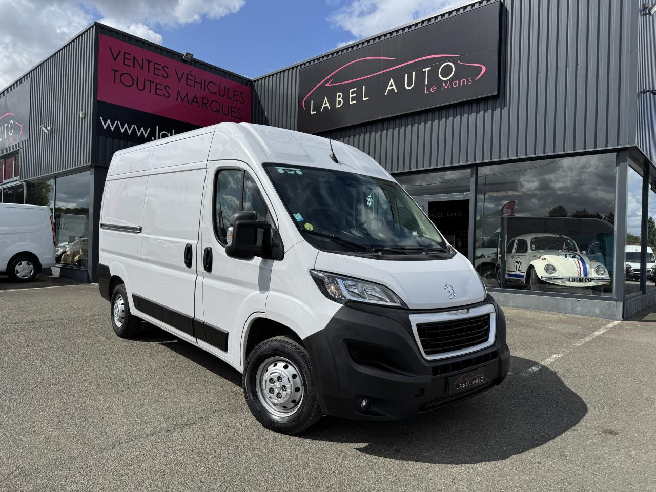 Peugeot Boxer 333 L2H2 2.2 BLUEHDI S&S 140CH ASPHALT - Panel van: picture 1 Peugeot Boxer 333 L2H2 2.2 BLUEHDI S&S 140CH ASPHALT - Panel van: picture 1