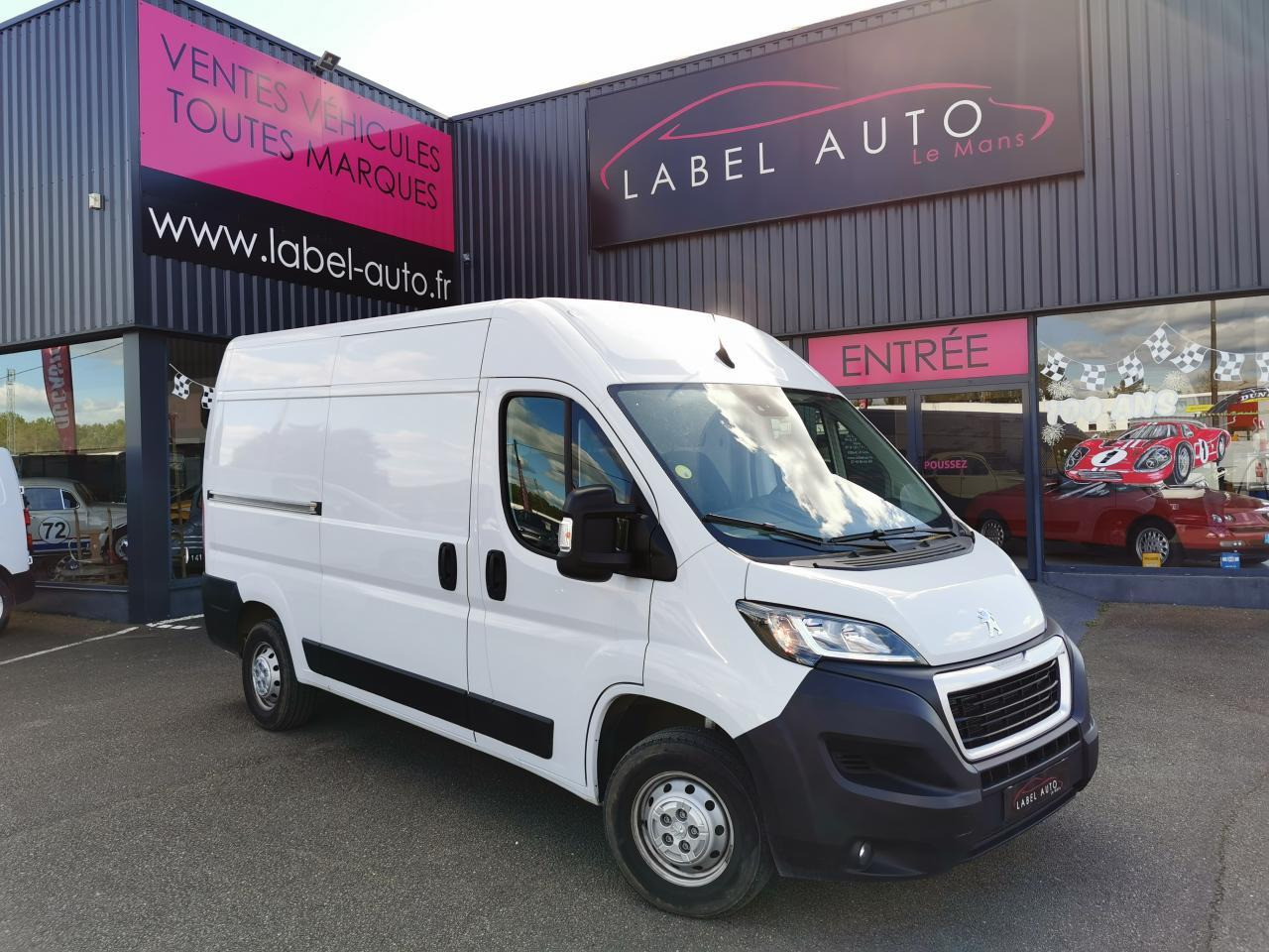 Peugeot Boxer Asphalt 333 L2H2 2.2 BlueHDi S&S - 120 III FOURGON TOLE Fourgon Tolé 333 L2H2 PHAS - Panel van: picture 1 Peugeot Boxer Asphalt 333 L2H2 2.2 BlueHDi S&S - 120 III FOURGON TOLE Fourgon Tolé 333 L2H2 PHAS - Panel van: picture 1