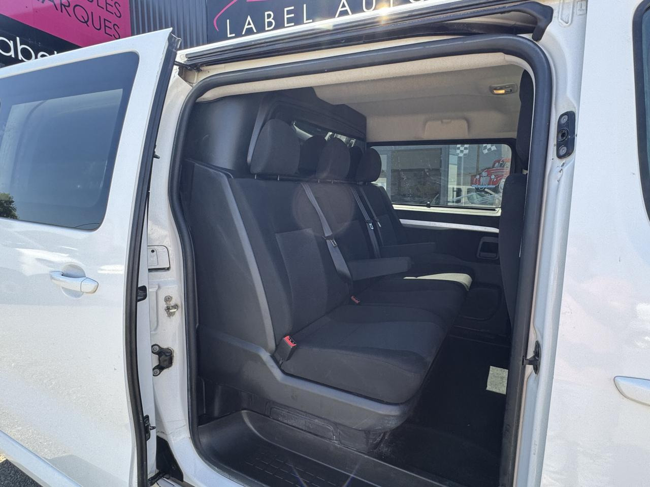 Peugeot Expert Standard 2.0 BlueHDI 150 S&S CABINE APPROFONDIE 6 PLACES - Combi van: picture 5 Peugeot Expert Standard 2.0 BlueHDI 150 S&S CABINE APPROFONDIE 6 PLACES - Combi van: picture 5