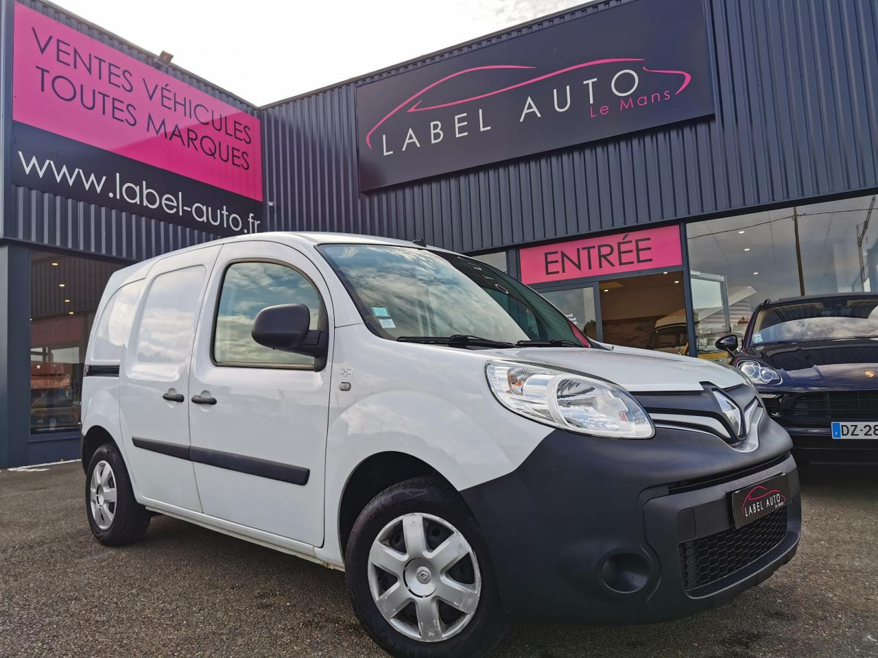 RENAULT Kangoo L1 1.5 Energy dCi - 80 II EXPRESS FOURGON Générique PHASE 2 - Panel van: picture 1 RENAULT Kangoo L1 1.5 Energy dCi - 80 II EXPRESS FOURGON Générique PHASE 2 - Panel van: picture 1