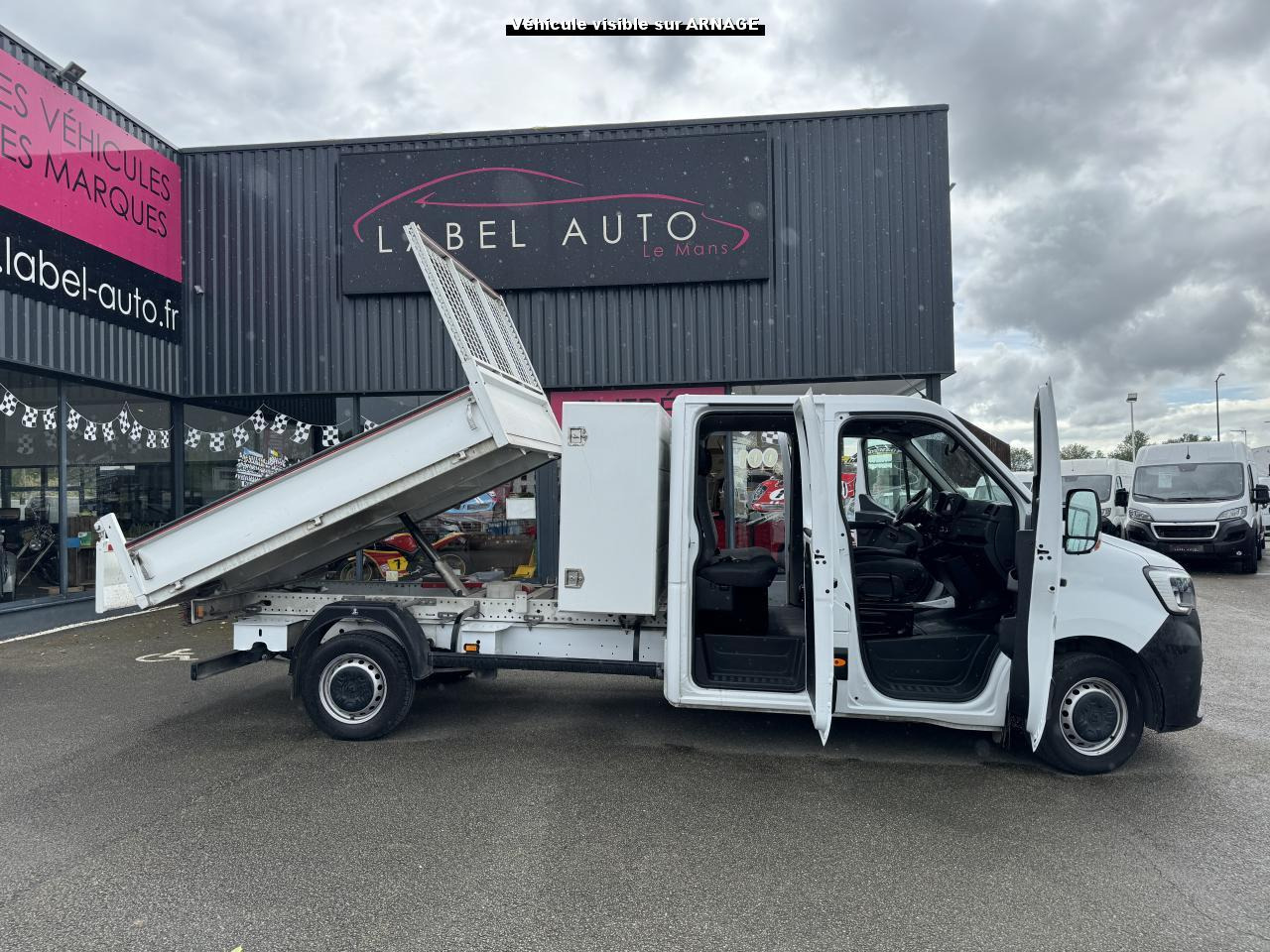 RENAULT Master Confort R3500RJ L3 2.3 dCi - 130 III TRANSPORTS SPECIFIQUES BENNE DOUBLE CABINE Benne Bascul - Tipper van, Combi van: picture 1 RENAULT Master Confort R3500RJ L3 2.3 dCi - 130 III TRANSPORTS SPECIFIQUES BENNE DOUBLE CABINE Benne Bascul - Tipper van, Combi van: picture 1