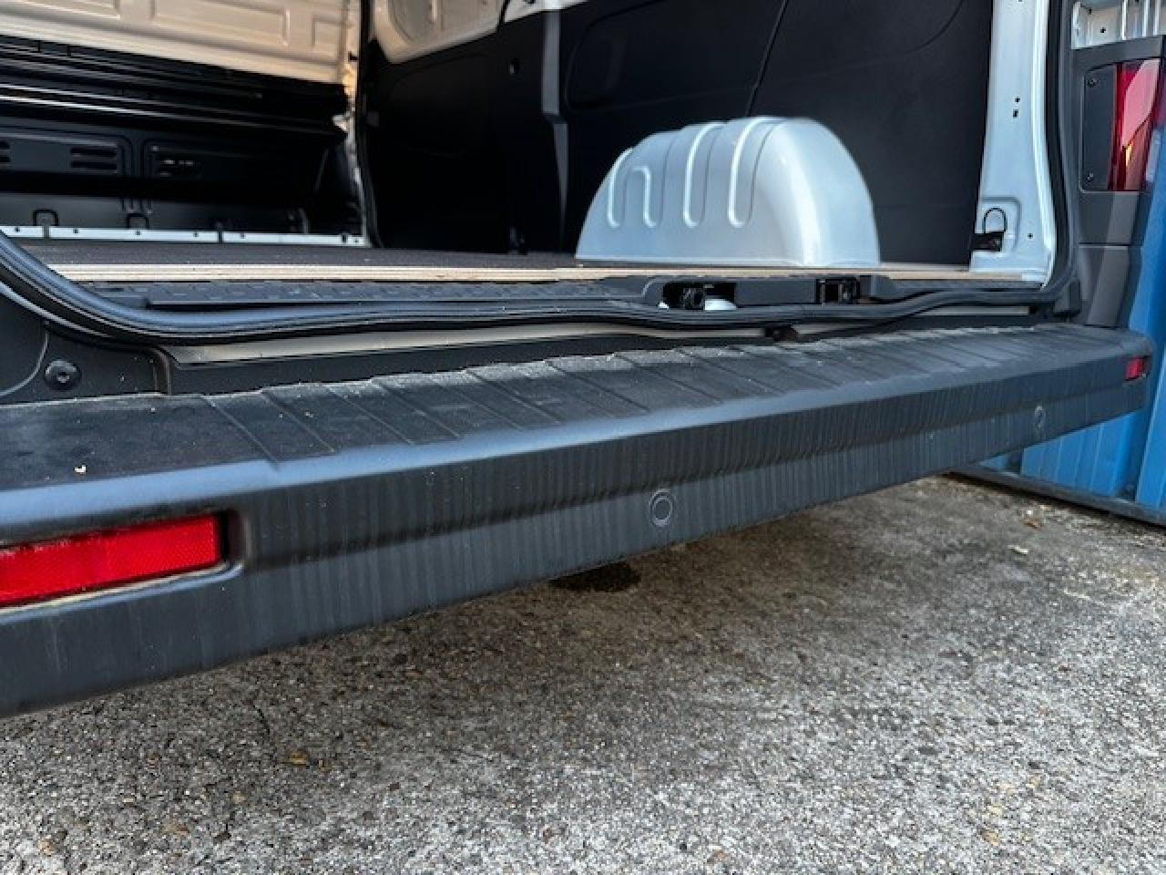 New Panel van RENAULT Trafic L2H1 3000 Kg 2.0 Blue dCi - 130 2024 III FOURGON Fourgon Advance L2H1 PHASE 3: picture 9 New Panel van RENAULT Trafic L2H1 3000 Kg 2.0 Blue dCi - 130 2024 III FOURGON Fourgon Advance L2H1 PHASE 3: picture 9