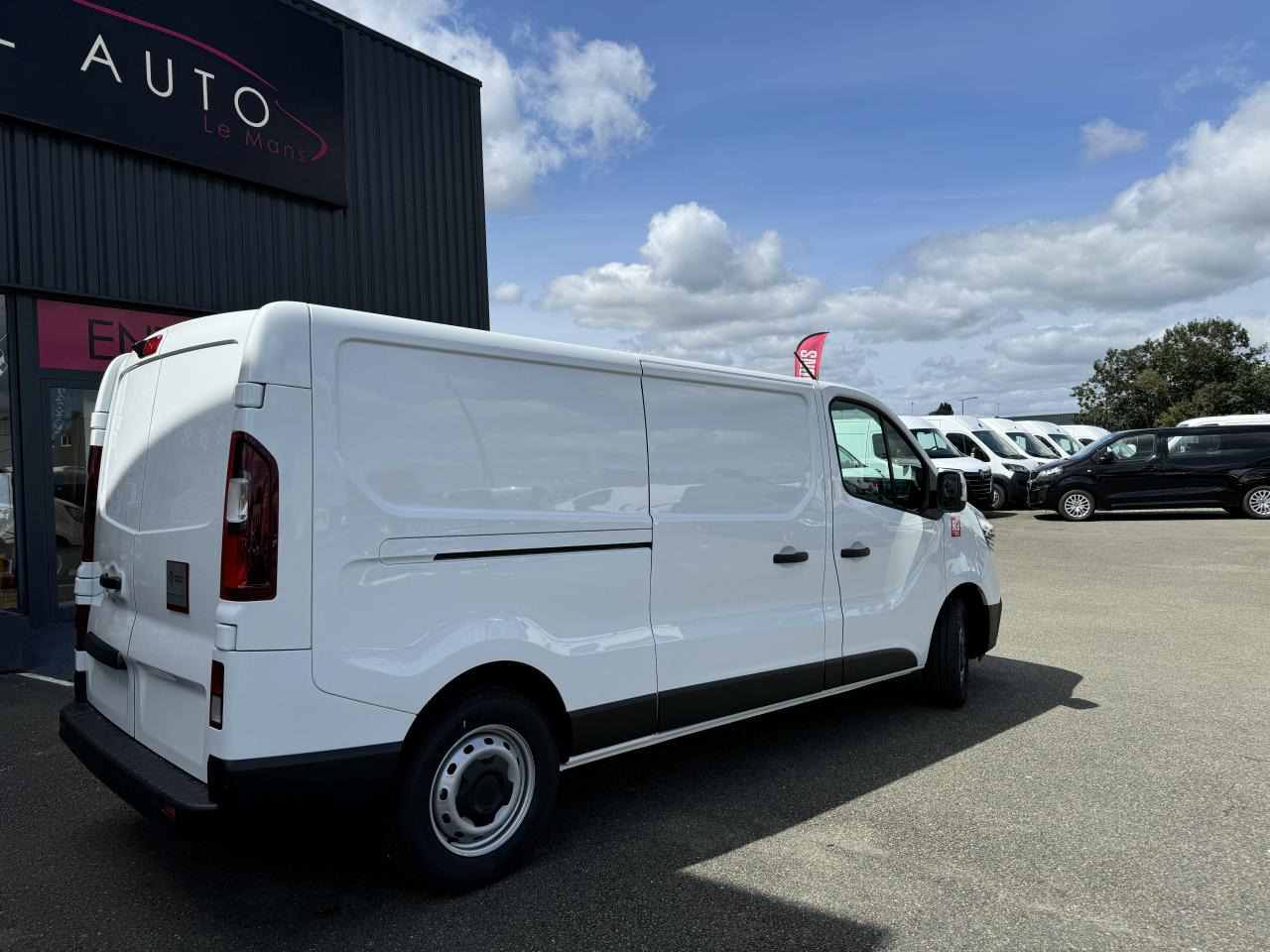 New Panel van RENAULT Trafic L2H1 3000 Kg 2.0 Blue dCi - 130 2024 III FOURGON Fourgon Advance L2H1 PHASE 3: picture 7 New Panel van RENAULT Trafic L2H1 3000 Kg 2.0 Blue dCi - 130 2024 III FOURGON Fourgon Advance L2H1 PHASE 3: picture 7
