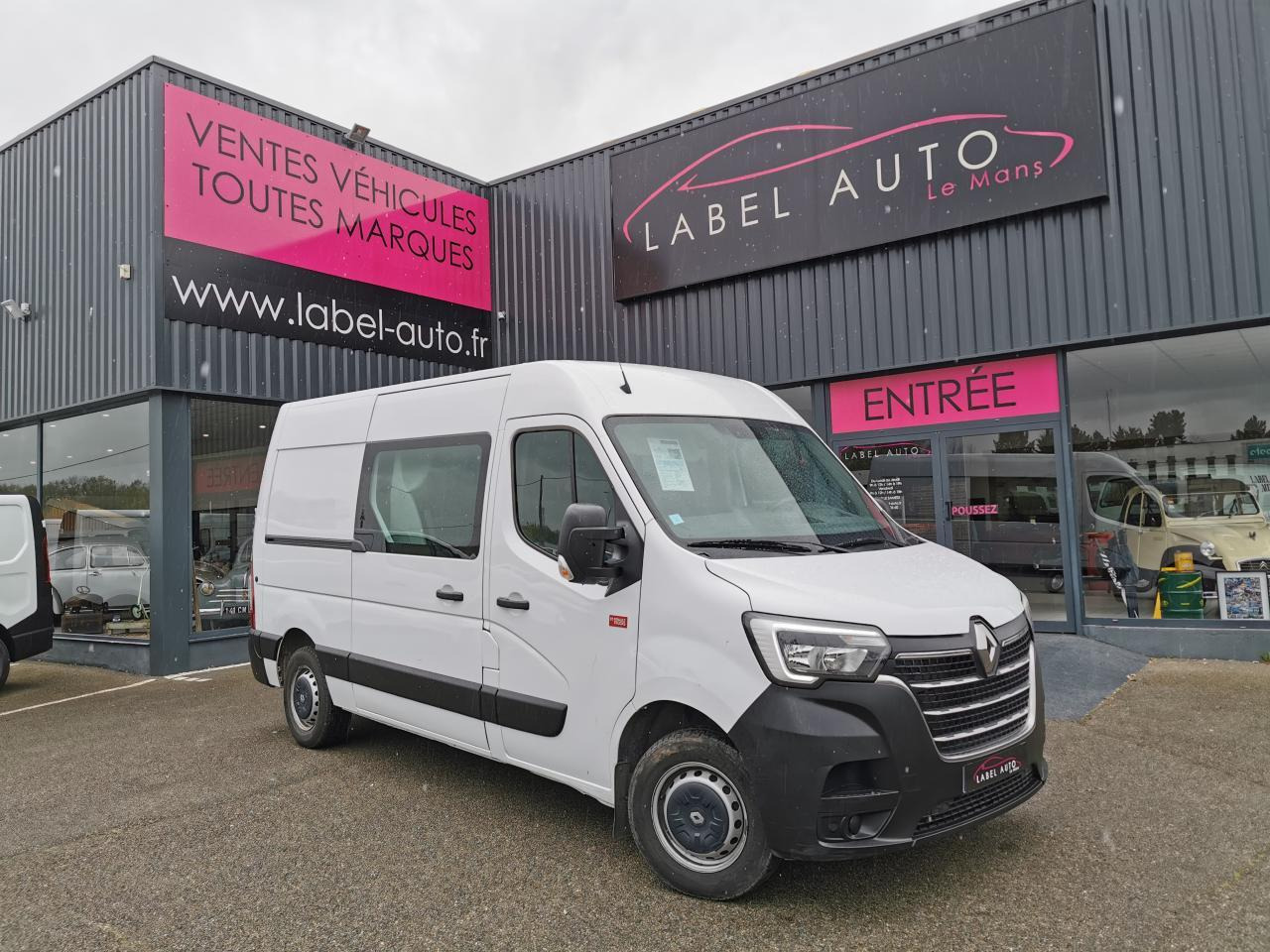 Renault Master 7 PLACES Confort F3300 L2H2 2.3 dCi - 135 III CABINE APPROFONDIE Cabine approfondie L2H2 Tra - Combi van: picture 3 Renault Master 7 PLACES Confort F3300 L2H2 2.3 dCi - 135 III CABINE APPROFONDIE Cabine approfondie L2H2 Tra - Combi van: picture 3