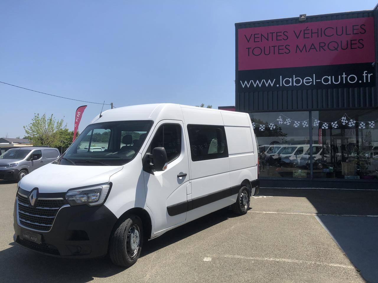 Renault Master F3300 L2H2 2.3 DCI 135CH CABINE APPROFONDIE CONFORT 7 PLACES - Combi van: picture 5 Renault Master F3300 L2H2 2.3 DCI 135CH CABINE APPROFONDIE CONFORT 7 PLACES - Combi van: picture 5