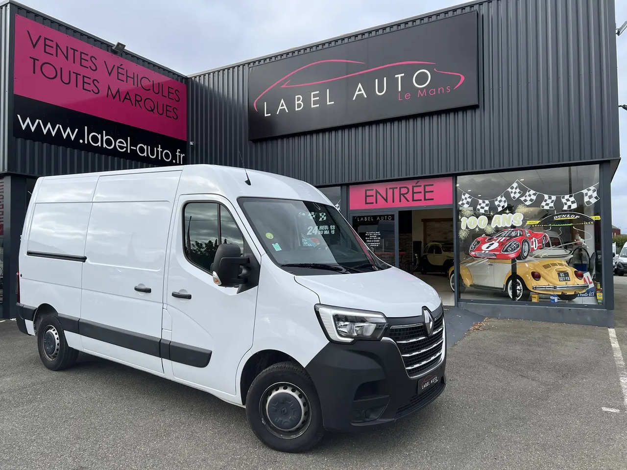 Renault Master F3300 L2H2 2.3 DCI 135CH CONFORT EURO6 - Panel van: picture 1 Renault Master F3300 L2H2 2.3 DCI 135CH CONFORT EURO6 - Panel van: picture 1
