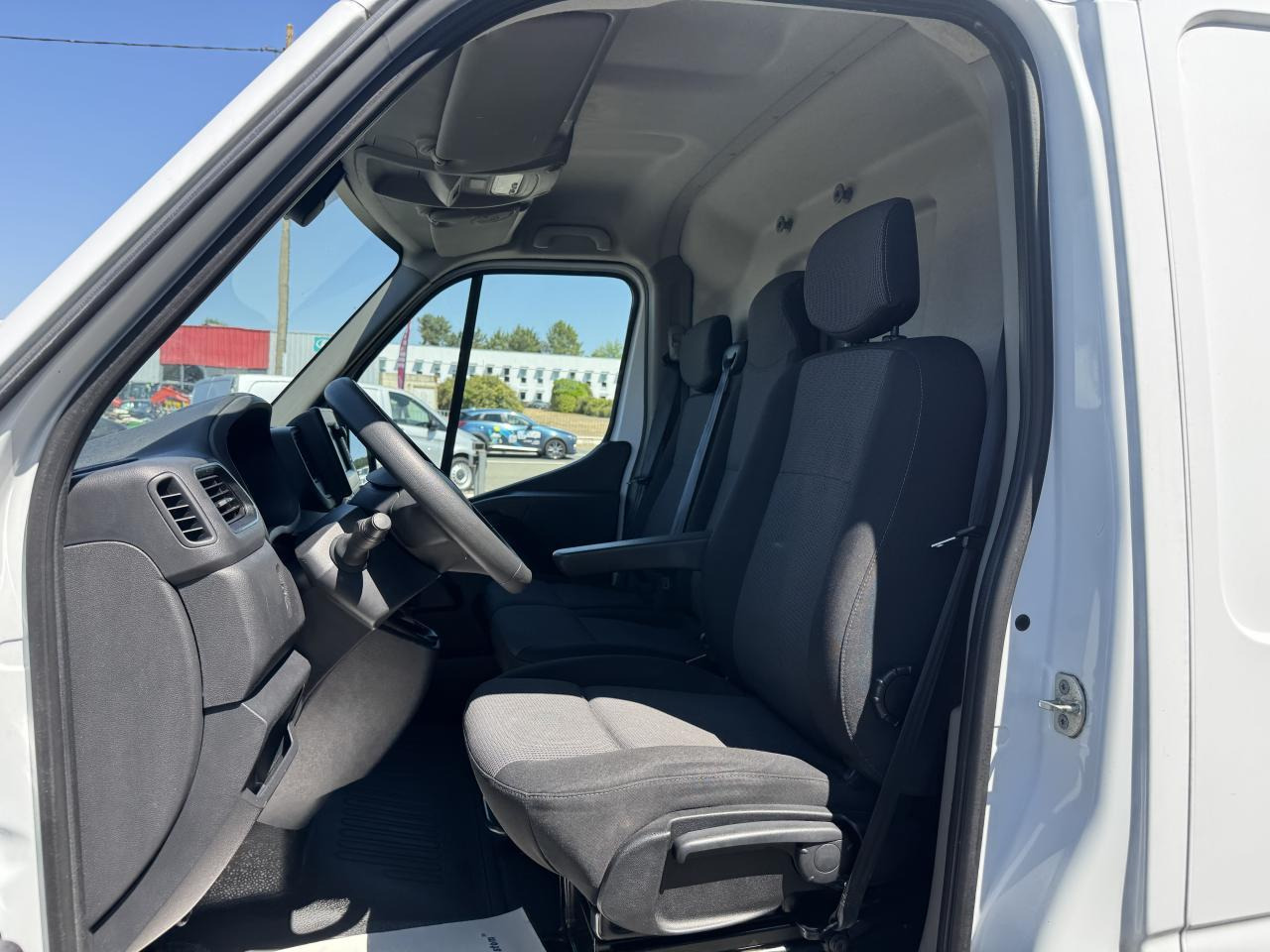 Renault Master F3300 L2H2 2.3 DCI 135CH GRAND CONFORT E6 - Panel van: picture 4 Renault Master F3300 L2H2 2.3 DCI 135CH GRAND CONFORT E6 - Panel van: picture 4