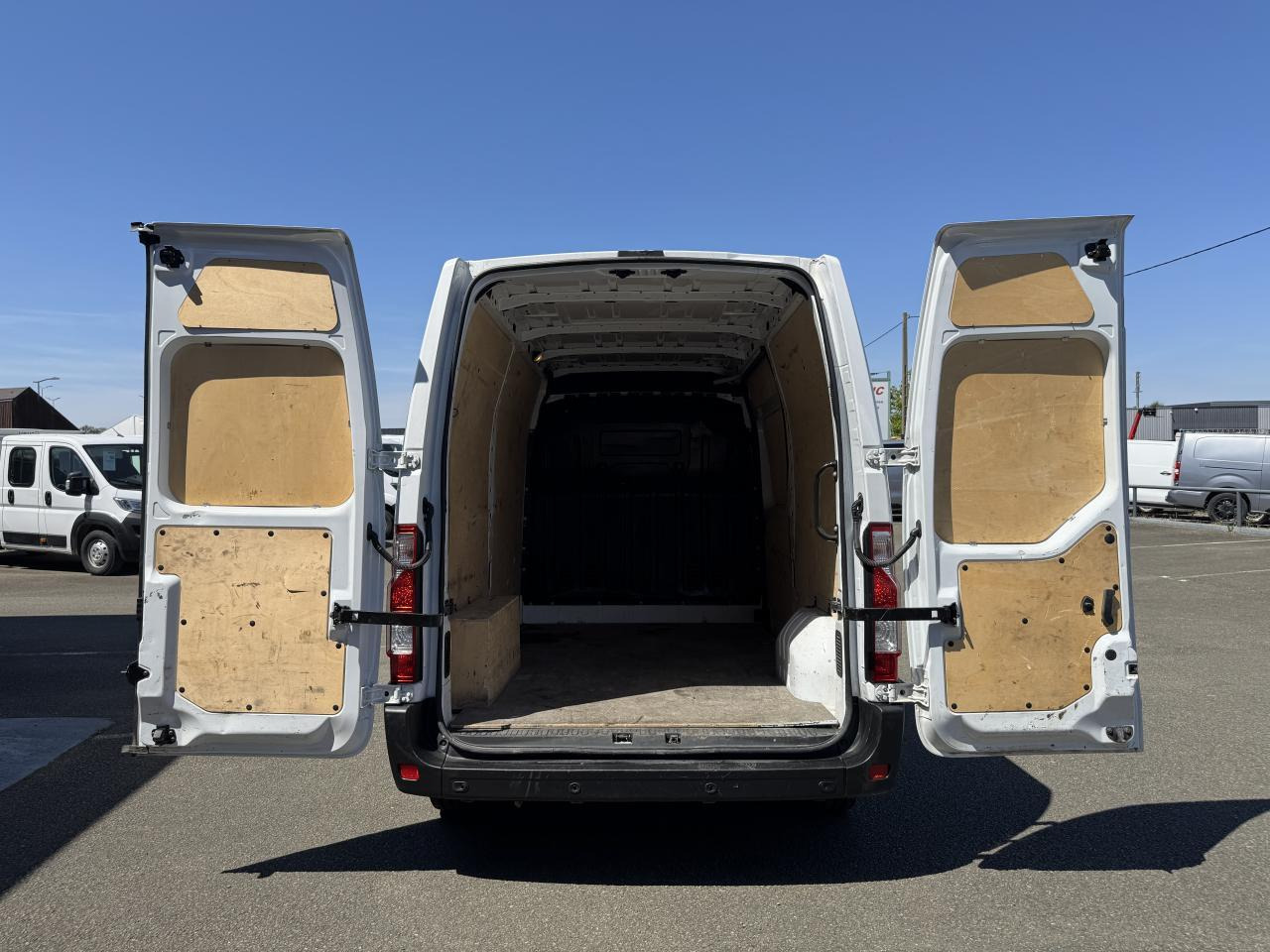 Renault Master F3300 L2H2 2.3 DCI 135CH GRAND CONFORT E6 - Panel van: picture 2 Renault Master F3300 L2H2 2.3 DCI 135CH GRAND CONFORT E6 - Panel van: picture 2