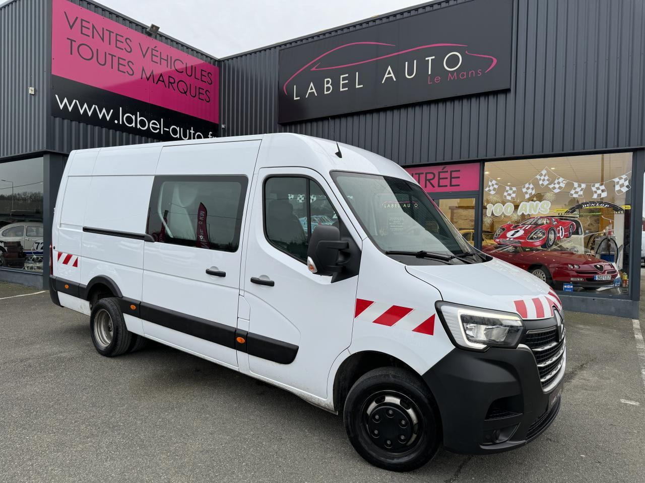 Renault Master F3500 L3H2 2.3 BLUE DCI 135CH CABINE APPROFONDIE 6 PLACES GRAND CONFORT - Combi van: picture 3 Renault Master F3500 L3H2 2.3 BLUE DCI 135CH CABINE APPROFONDIE 6 PLACES GRAND CONFORT - Combi van: picture 3