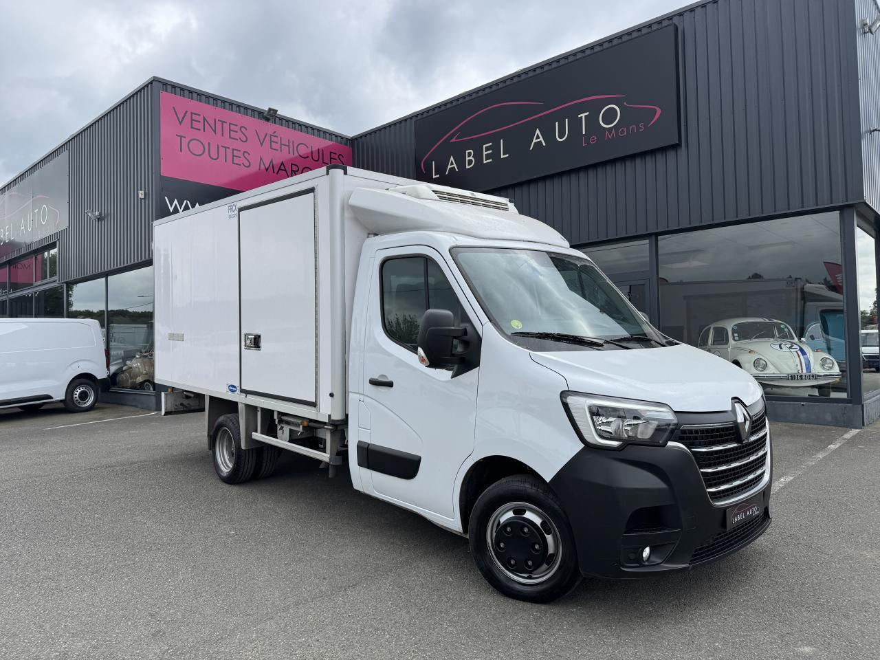 Renault Master FRIGORIFIQUE RJ3500 L3 2.3 BLUE DCI 165CH CAISSE 12M3 - Refrigerated van: picture 2 Renault Master FRIGORIFIQUE RJ3500 L3 2.3 BLUE DCI 165CH CAISSE 12M3 - Refrigerated van: picture 2