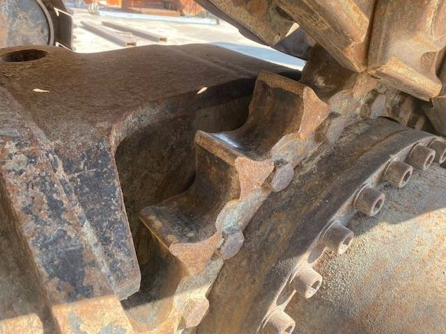 Crawler excavator CAT 352 F: picture 14