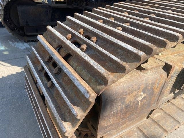 Crawler excavator CAT 352 F: picture 10