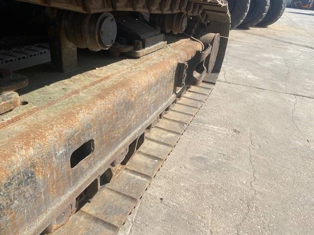 Crawler excavator CAT 352 F: picture 12