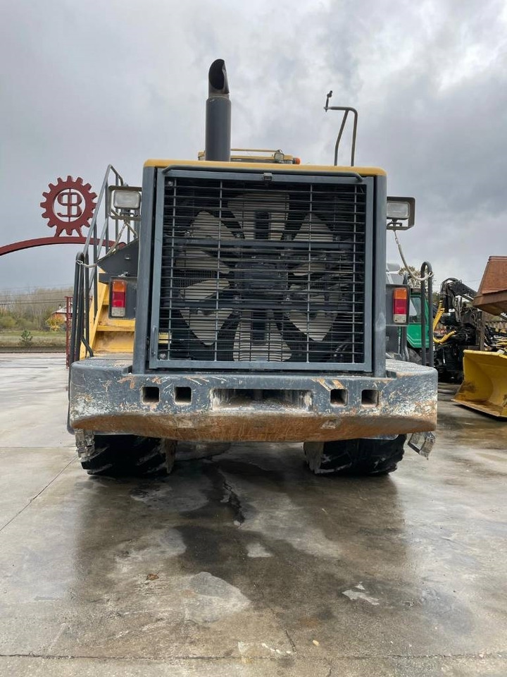 Komatsu WA 600-6 - Wheel loader: picture 3 Komatsu WA 600-6 - Wheel loader: picture 3