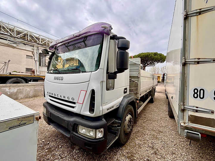 EUROCARGO 180E25 CASSONE FISSO - Dropside/ Flatbed truck: picture 3 EUROCARGO 180E25 CASSONE FISSO - Dropside/ Flatbed truck: picture 3