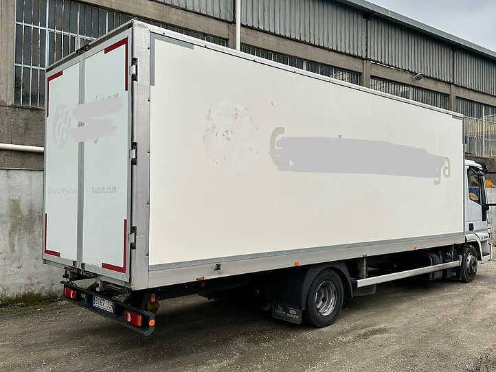 Eurocargo 100e22 - Box truck: picture 3 Eurocargo 100e22 - Box truck: picture 3