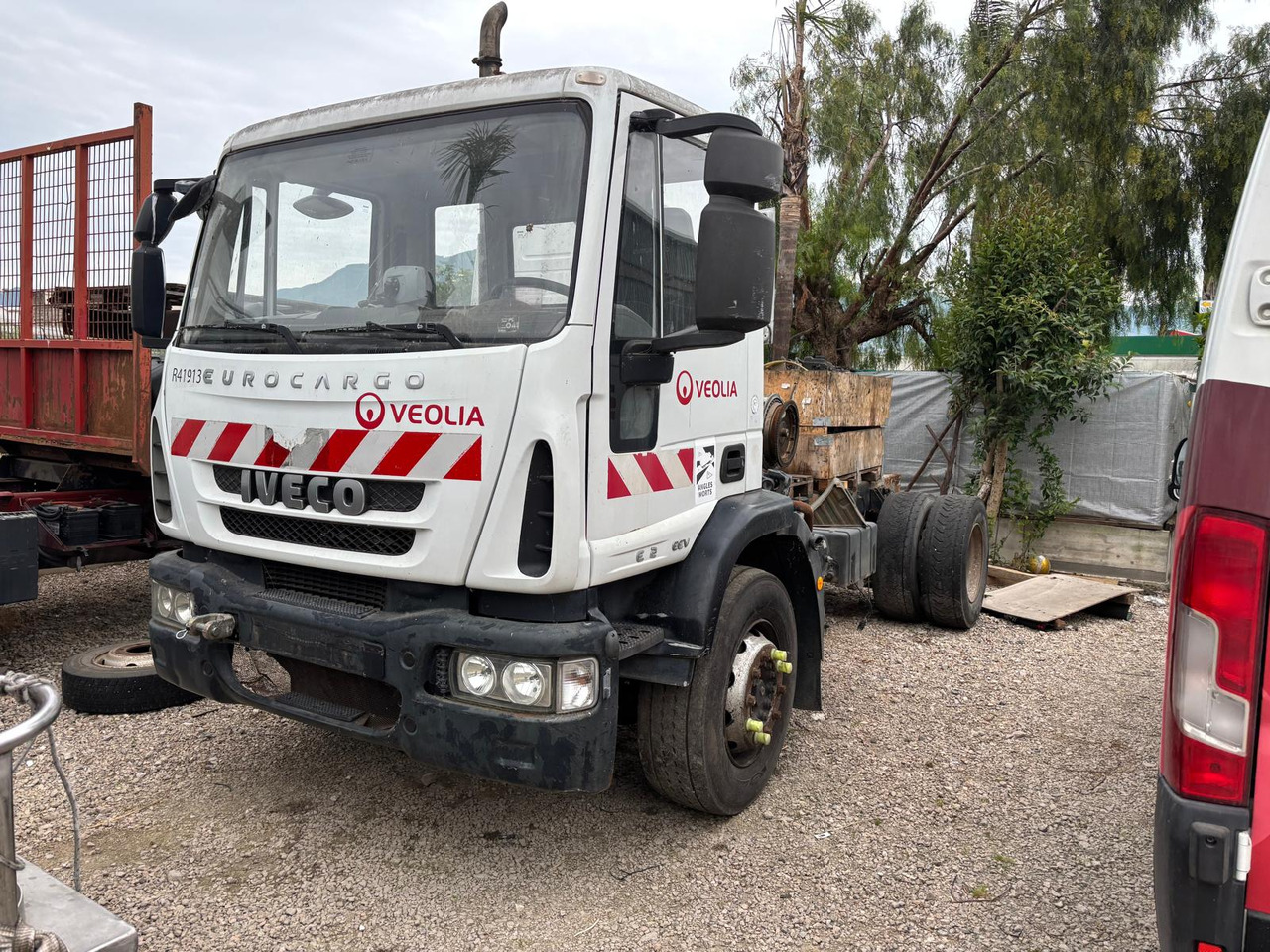 IVECO eurocargo 180e28 - Cab chassis truck: picture 4 IVECO eurocargo 180e28 - Cab chassis truck: picture 4