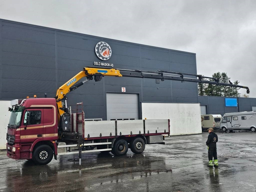 Mercedes-Benz Actros 2544 - Crane truck: picture 2 Mercedes-Benz Actros 2544 - Crane truck: picture 2