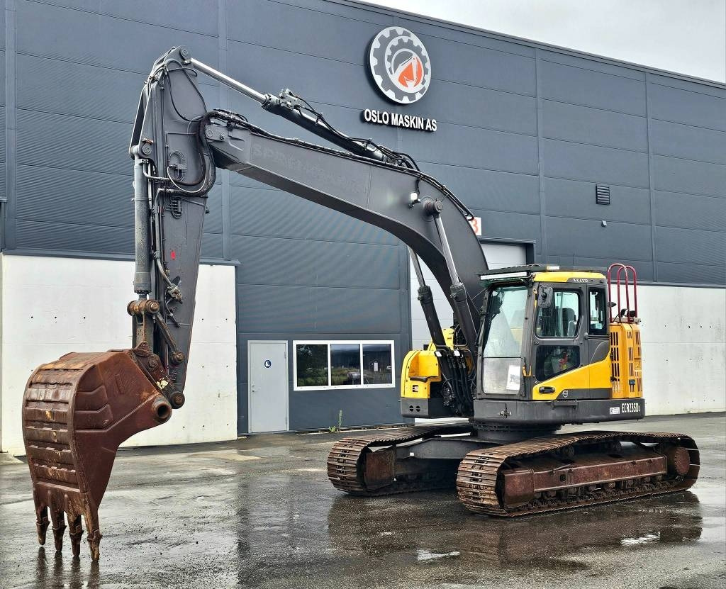 Volvo ECR235 DL - Crawler excavator: picture 1 Volvo ECR235 DL - Crawler excavator: picture 1